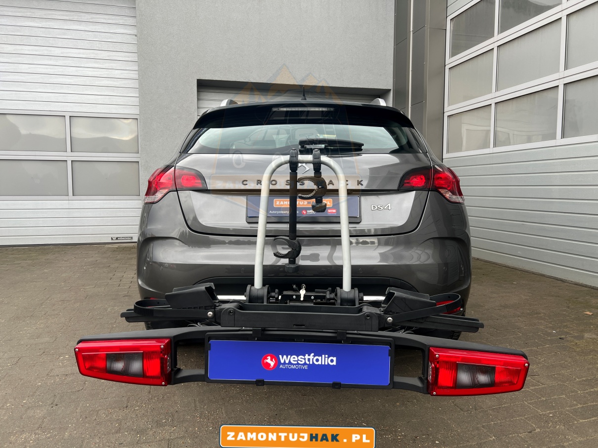 "Zdjęcie DS4 Crossback z bagażnikiem rowerowym Westfalia BC80 Led - połączenie stylu i funkcjonalności na każdej trasie